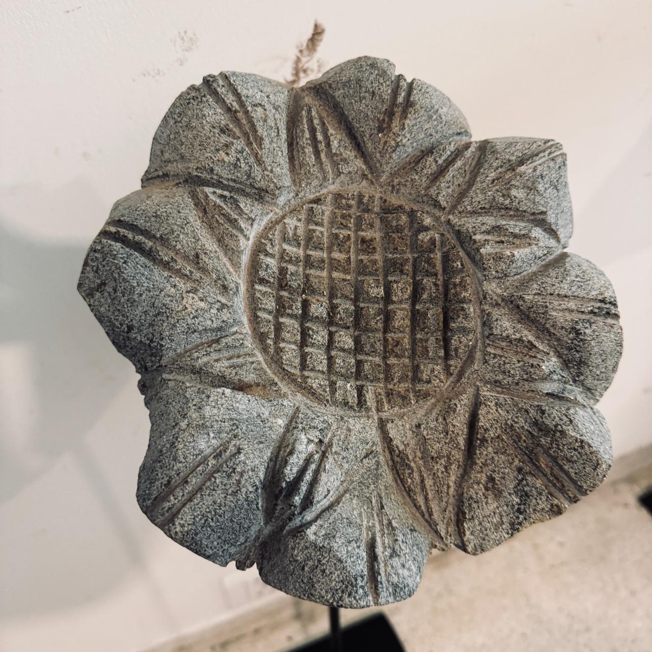 Stone Flower/ Blossom  : Gul 9